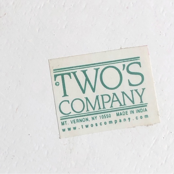 NWT Two’s Co White Wood Candle Sticks Pair - Picture 3 of 5